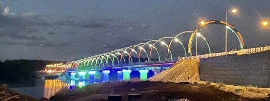 Горожане опасаются хлипких ограждений на новом мосту через Тагильский пруд