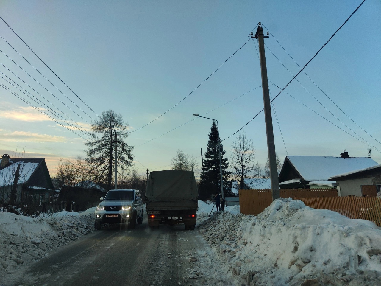 Примеры содержания дорог в январе в разных районах Нижнего Тагила / ОД 