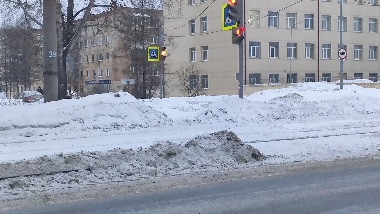 Неубранный снег на дорогах Вагонки / ОД 