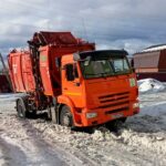 Из-за снежной каши не удалось вывезти мусор от десятков домов Нижнего Тагила