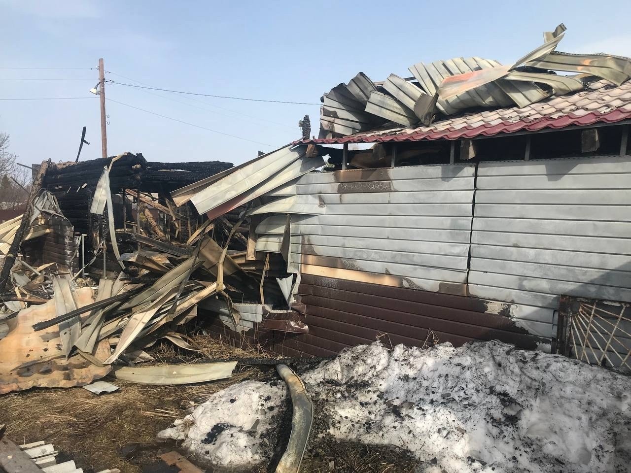 Под Нижним Тагилом из-за неправильной печи сгорела баня | 02.04.2024 | Нижний  Тагил - БезФормата