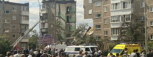 Обвиняемых в трагедии на Сибирской газовщиков оставили под домашним арестом до августа