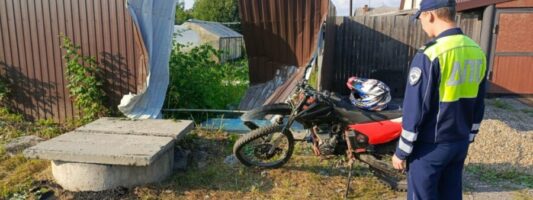 В Нижнем Тагиле подросток попал в реанимацию после покатушек на питбайке