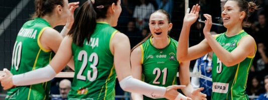 «Заречье» ответило «Уралочке» разгромом в полуфинале Суперлиги