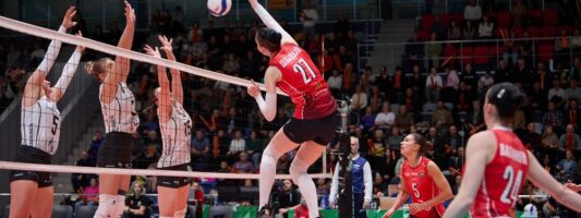 «Уралочка-НТМК» одержала третью победу в Нижнем Тагиле