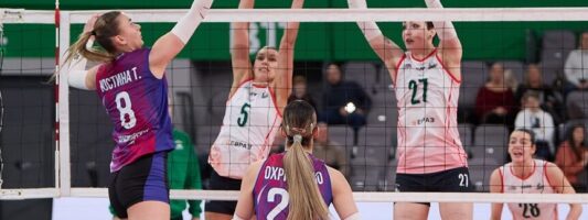 «Уралочка-НТМК» одержала яркую победу в последнем домашнем матче года