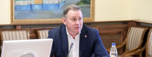 Глава Нижнего Тагила Владислав Пинаев ответит на вопросы тагильчан в прямом эфире