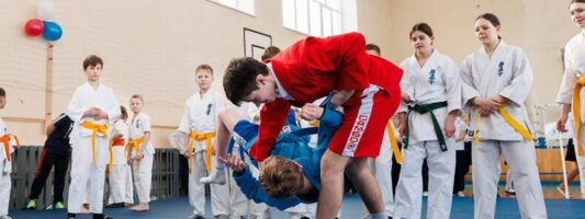 В уральской школе оборудовали зал для занятий самбо и дзюдо