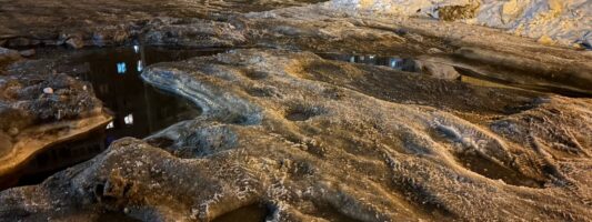 Улицу в Нижнем Тагиле заливают нечистоты