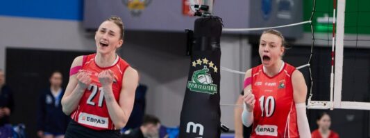 «Уралочка-НТМК» вырвала победу у действующего чемпиона Суперлиги