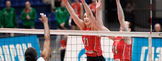 В долгу не остались: «Уралочка‑НТМК» отыгралась за обидное поражение в четвертьфинале с «Корабелкой»