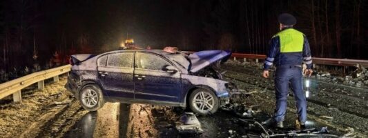 Водитель на летних шинах устроил аварию под Нижним Тагилом