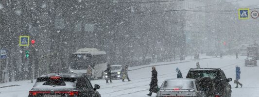 Типичный апрельский снегопад: в Нижний Тагил вернулась зима