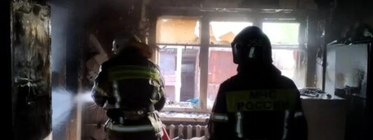 Под Нижним Тагилом два человека надышались угарным газом на пожаре