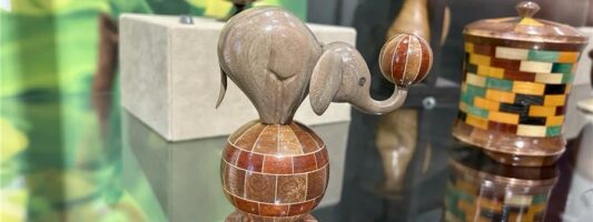 В Нижний Тагил привезли шедевры из дерева со всей России