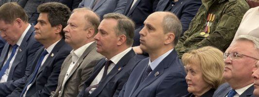 Члены «Единой России» съехались в Нижний Тагил обсудить развитие Среднего Урала