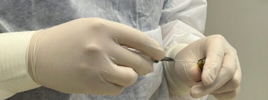 Свердловчанка дойдёт до Конституционного суда ради бесплатной вакцины от клеща