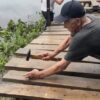 Жители Нижнего Тагила своими силами построили мост