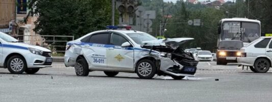 Экипаж ДПС попал в ДТП в Нижнем Тагиле: есть пострадавший