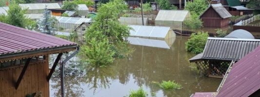 Дома утонули, детей вывезли: третий день паводка в Нижнем Тагиле и пригородах