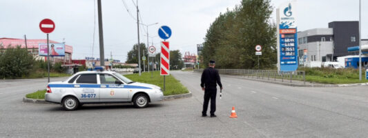 В Нижнем Тагиле 17-летний парень на мопеде влетел в Volkswagen