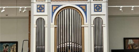 В Нижнем Тагиле настраивают тысячу труб старинного органа