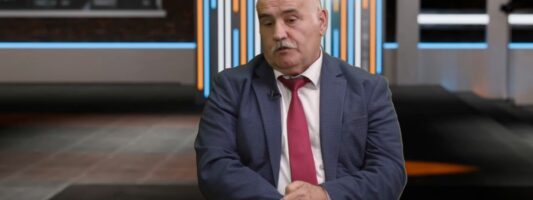 Ушла эпоха: в Нижнем Тагиле пост вице-мэра покинул Валерий Суров